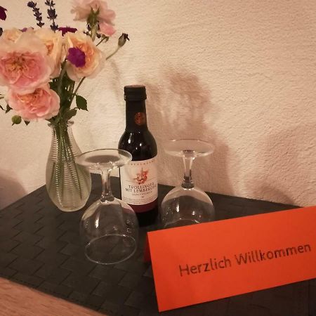 Sonnige Zimmer 호텔 Eberhardzell 외부 사진