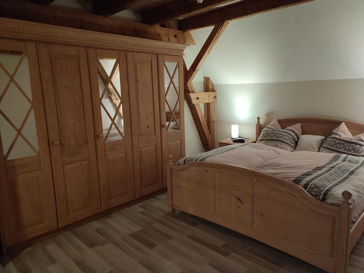 Sonnige Zimmer 호텔 Eberhardzell 외부 사진