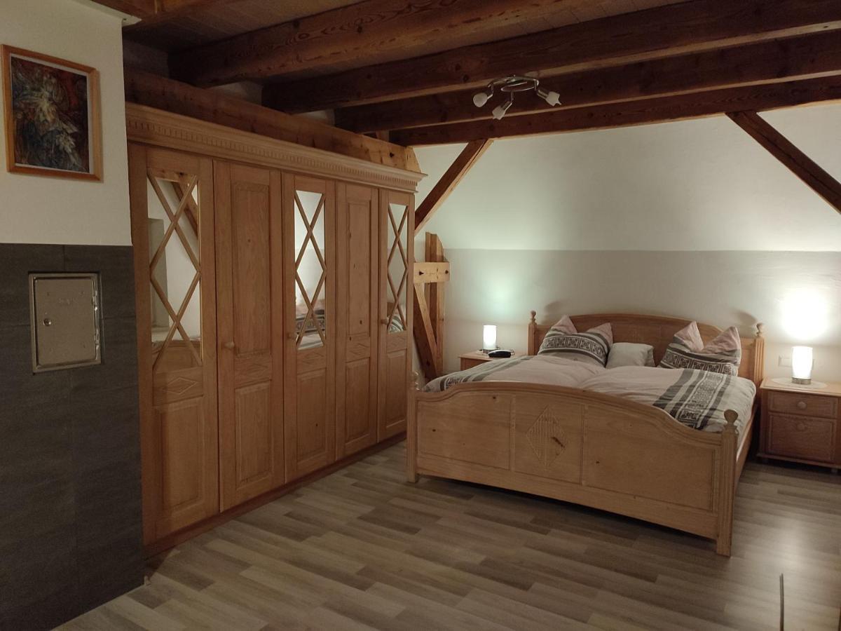 Sonnige Zimmer 호텔 Eberhardzell 외부 사진